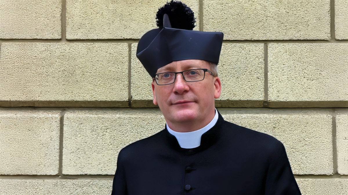 Liturgical antiquarianism by stealth?